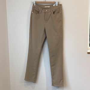 Levi’s Classic Straight Tan Jeans Pants Stretch